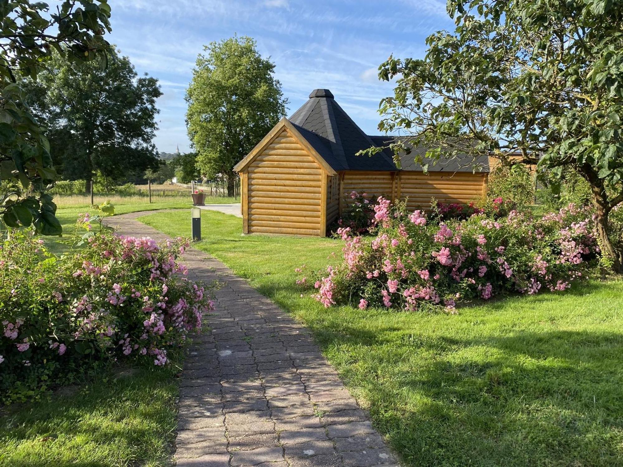Chalets Clos Du Marais Chemille-en-Anjou Exterior photo